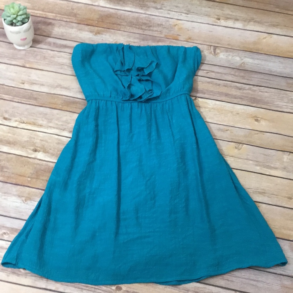 Strapless dress